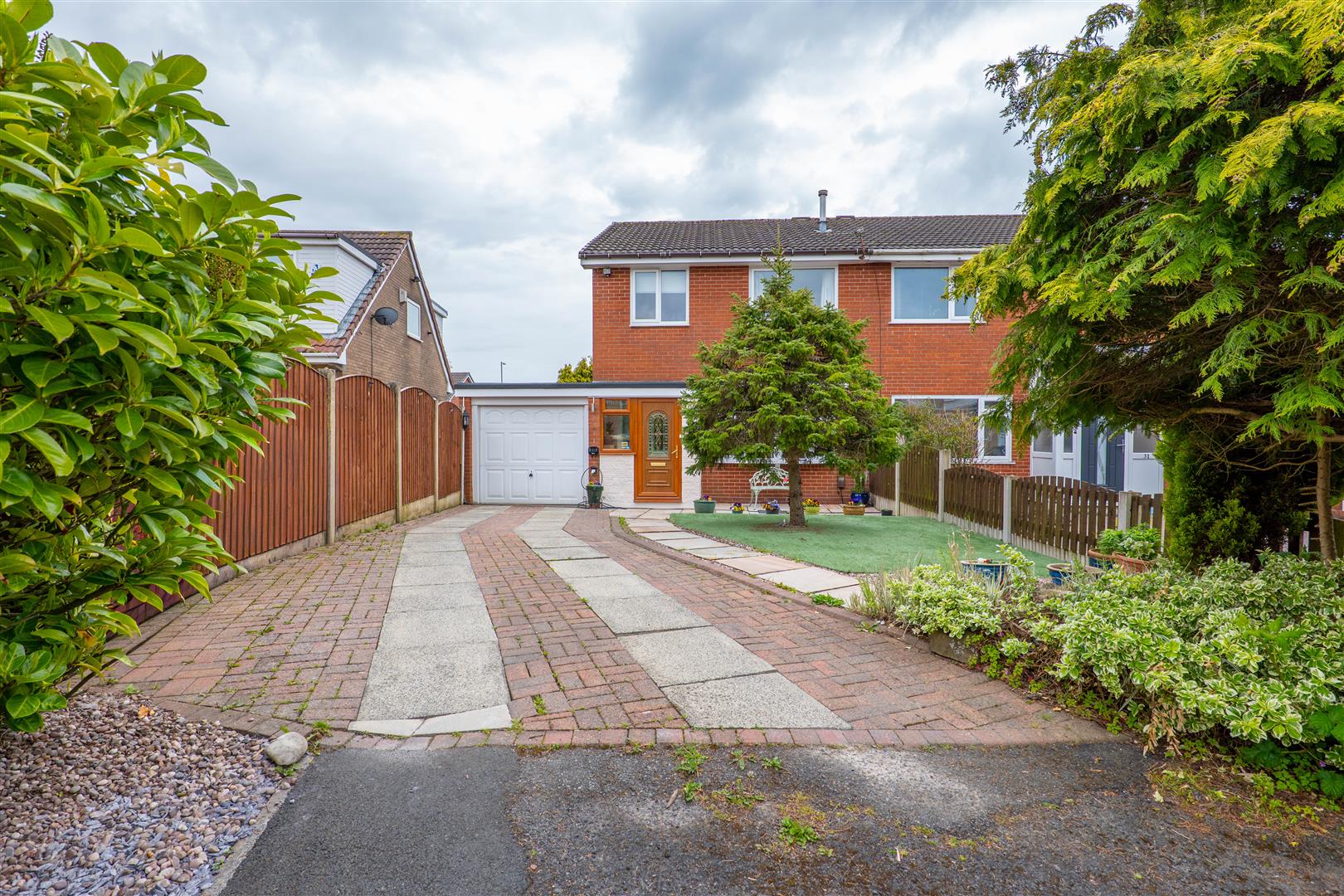 Eskdale Avenue, Bolton